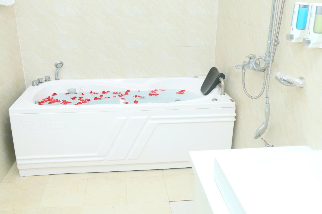 Noi Bai Ville Airport Hotel Hanoï Extérieur photo